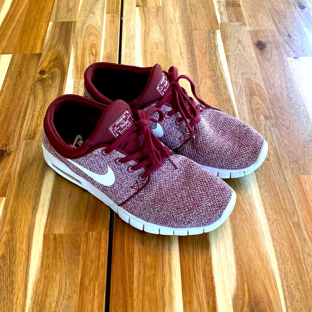 Nike Stefan Janoski Max
Dark Team Red/White - size 9